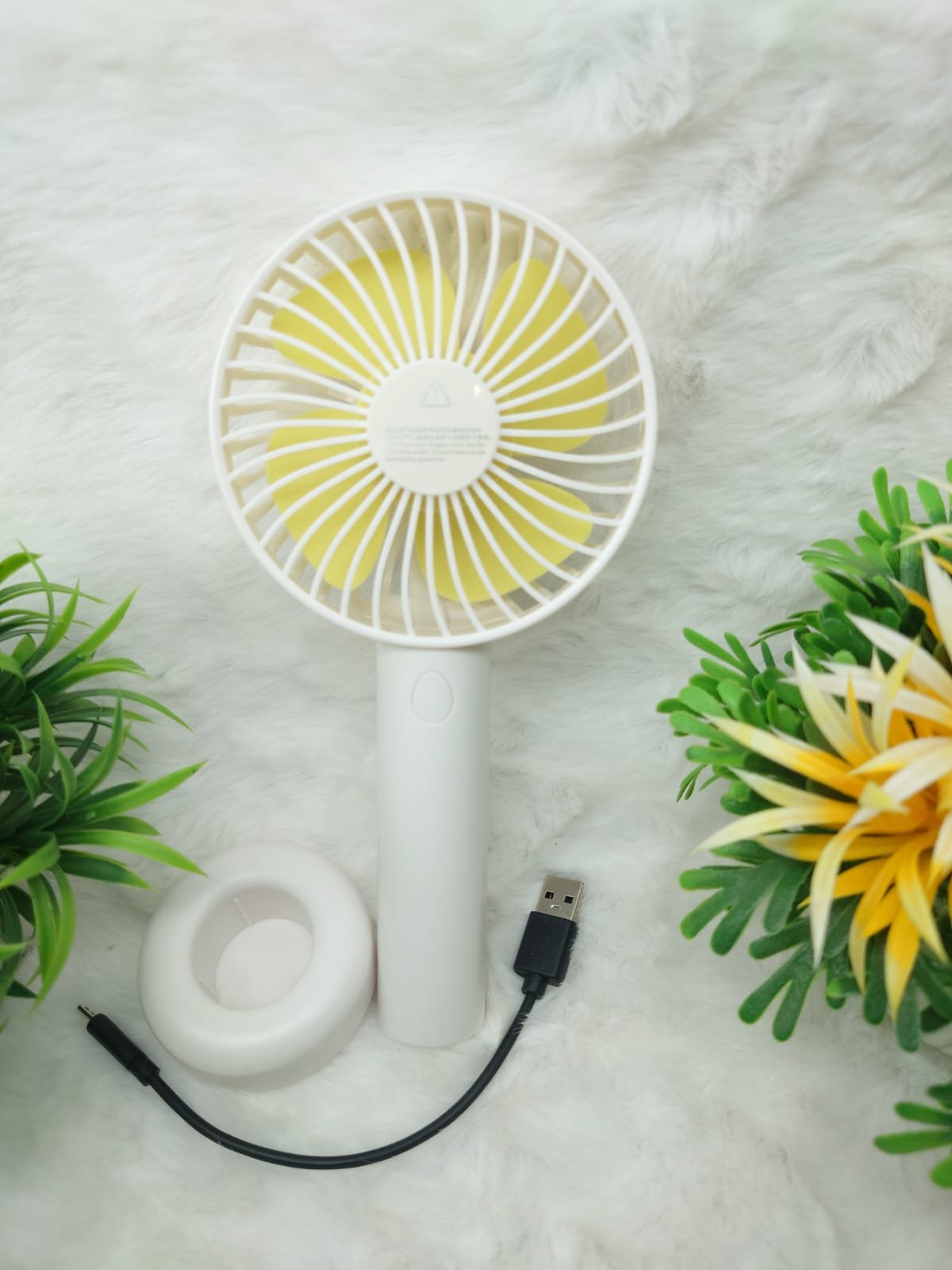 YUEKE Minimalist Handheld Desktop Fan with Round Base
